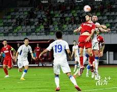 约罗离场情,绪低落,芒特赛后温,英皇娱乐官网,英皇娱乐官网全球信赖,英皇娱乐官网在线娱乐平台,英皇娱乐官网玩家首选,英皇娱乐官网英皇娱乐,英皇娱乐官网游戏平台